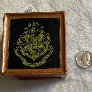 Hogwarts Crest fish tank decor